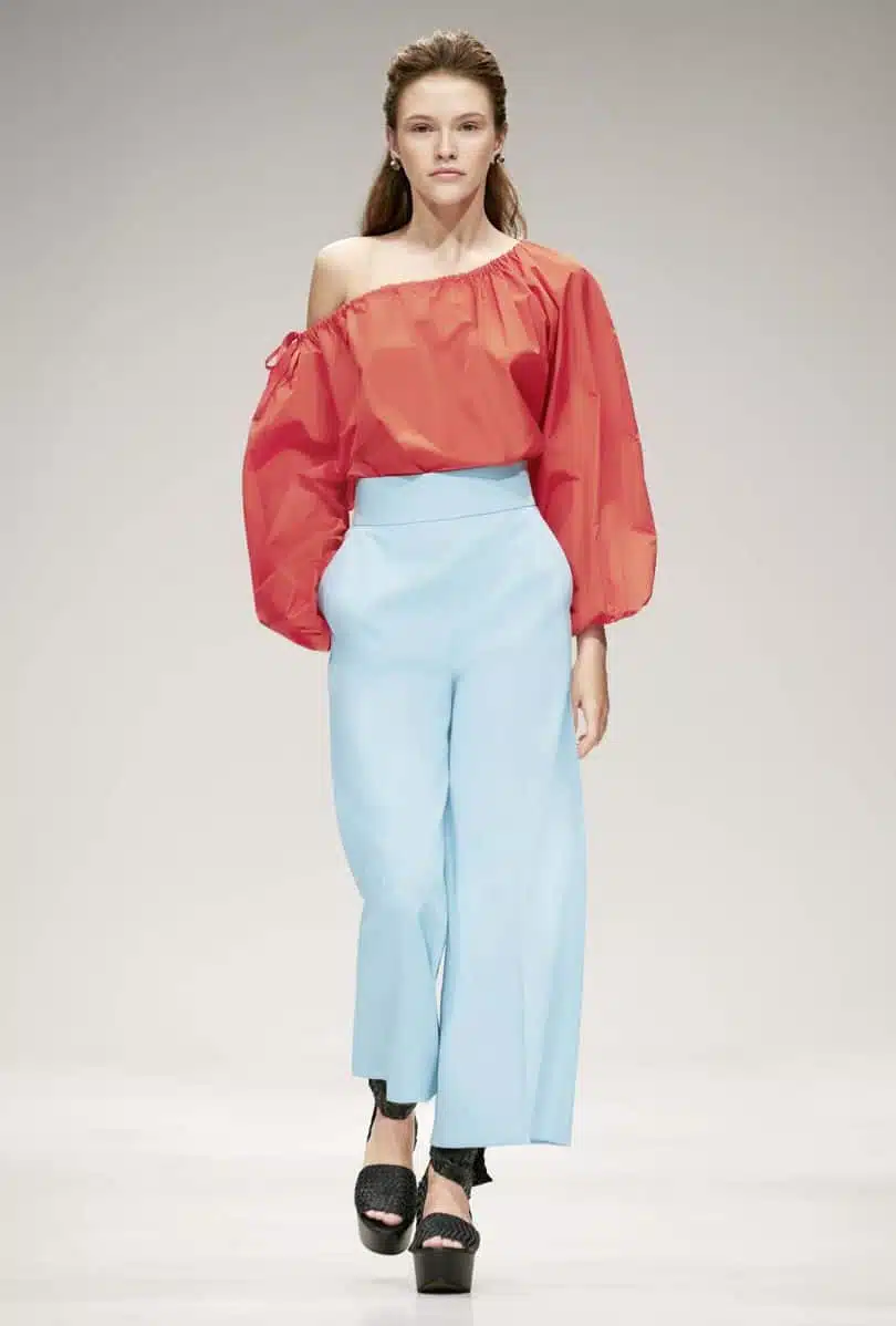 Summer fabrics trends: woman wearing cotton khaki 