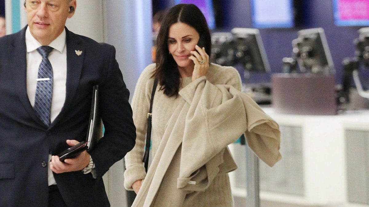 Courteney Cox in the airport